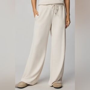 SPLENDID Cream Wide Leg Lounge Pants🥰 MAKE AN OFFER🥰🌹